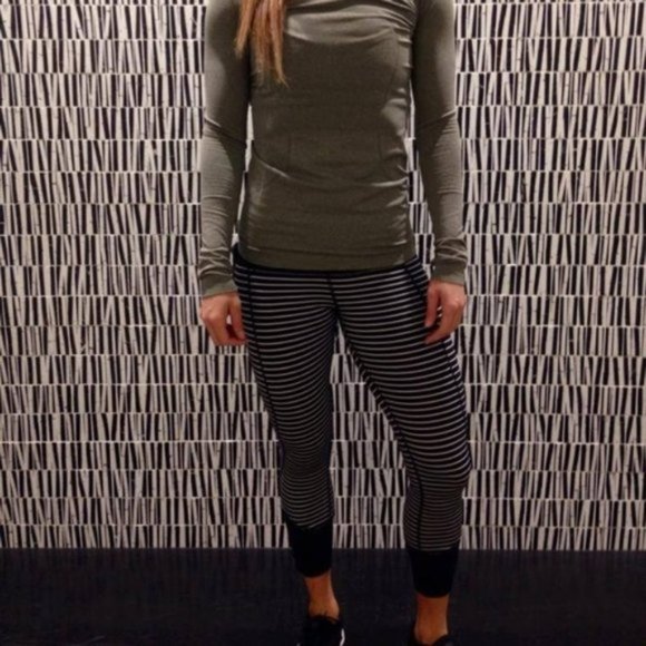 Lululemon Runday Parallel Stripes Crop - Picture 6 of 8